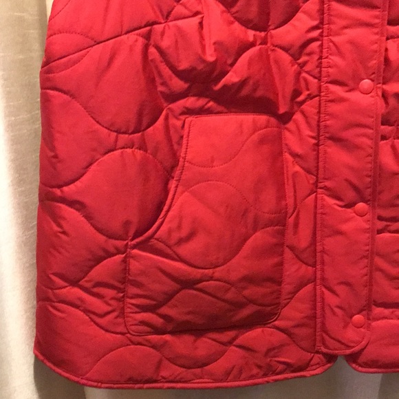 Vest - Picture 2 of 5